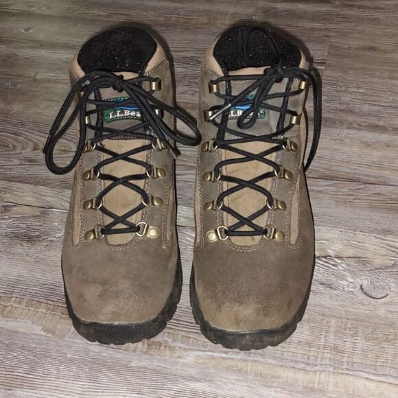 L.L. Bean men's brown hiking boots   Sz 9 - Picture 2 of 8
